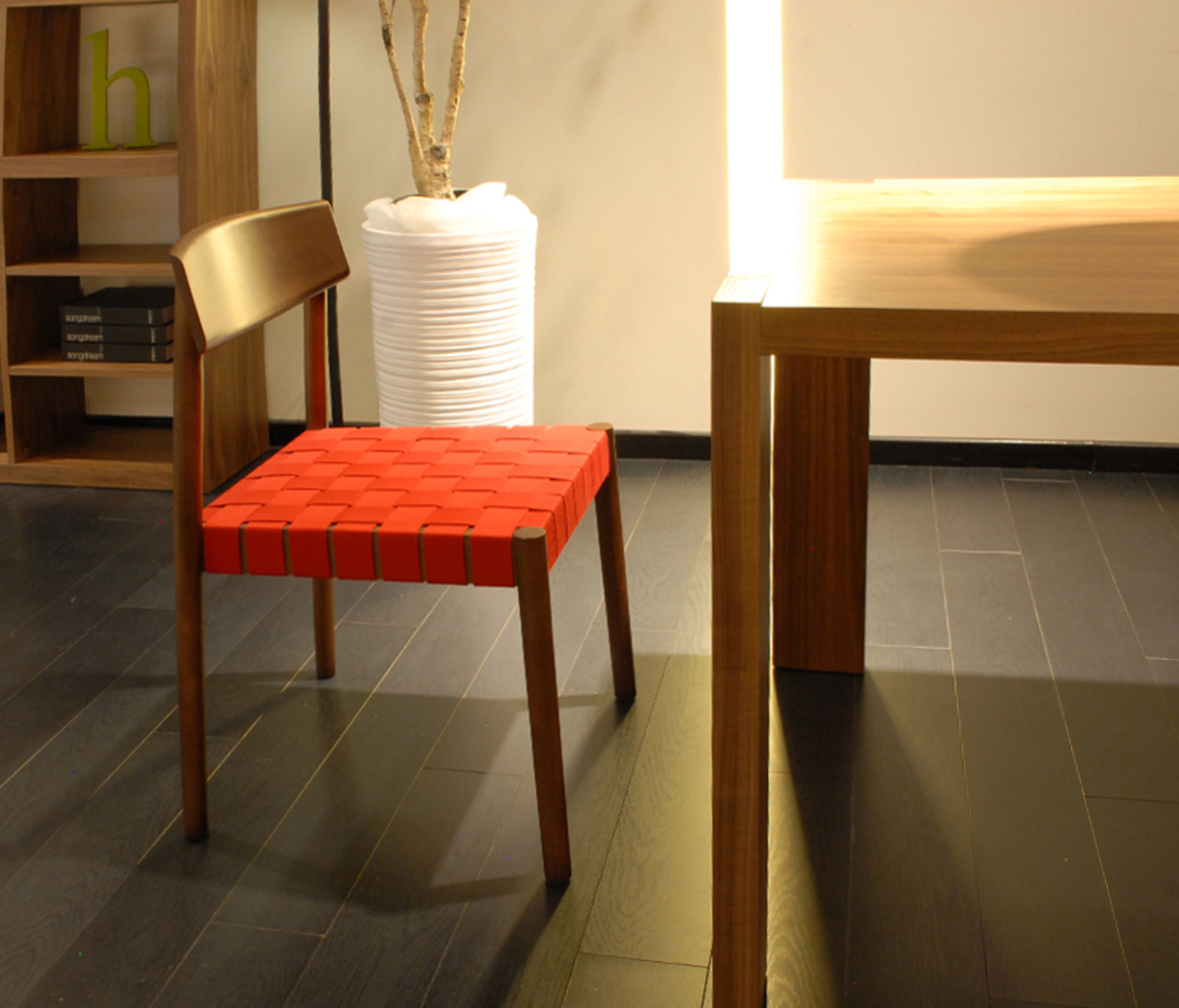 尚景家具 dc24型号 餐椅 椅子 布艺座面 胡桃木材质 欧式风格