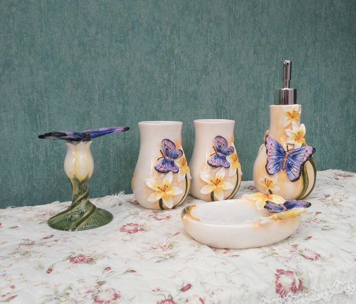 欧戈 蝶舞系列卫浴五件套 纯手工工艺品 釉下彩工艺 陶瓷材质 实拍