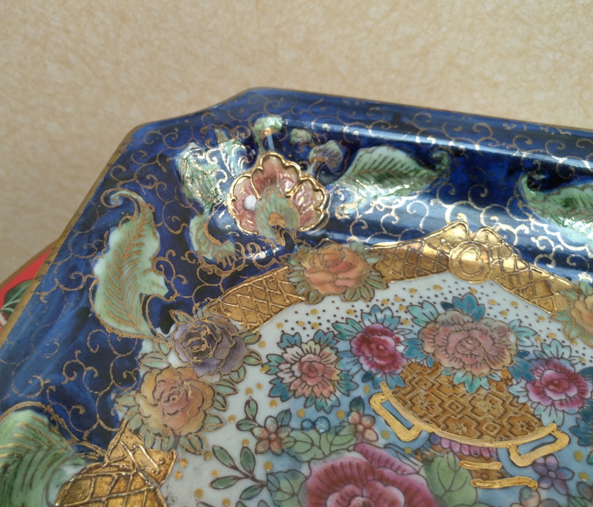 大峡谷 四角盘6 瓷器摆件 陶瓷材质 工艺品 客厅摆件 细节
