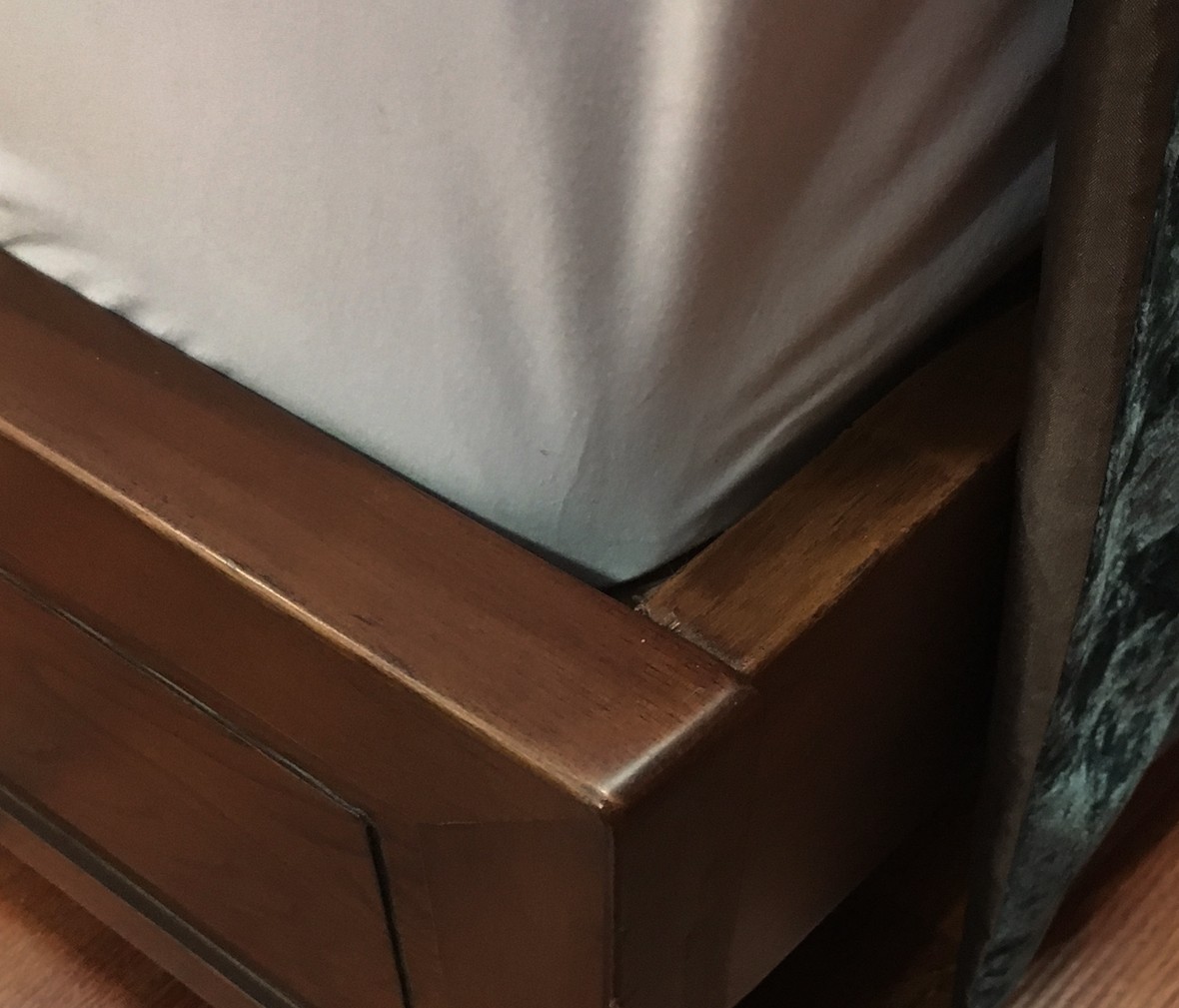 瀚明轩 HMX-1094型号中式古典风格榆木1.8箱式富贵床