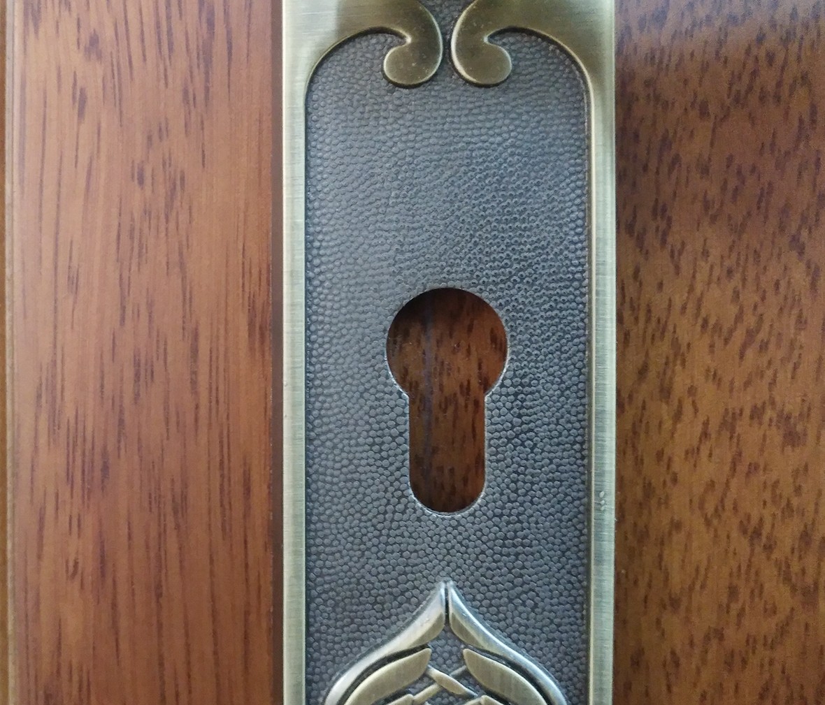 晾霸五金 米开朗5867-306ACD型号门锁 锌合金材质 优质门锁 情景 细节
