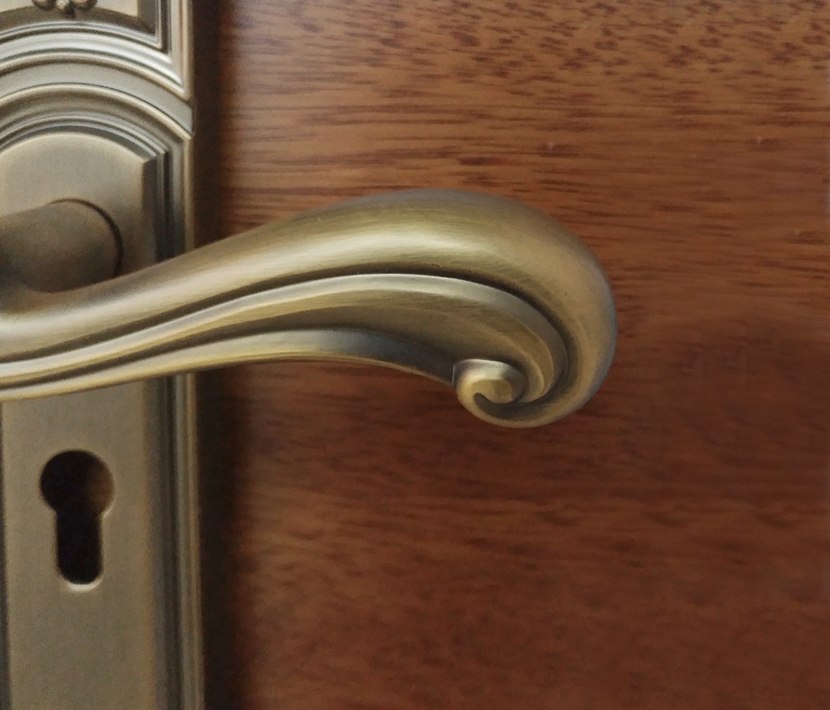 晾霸五金 米开朗5536-10AC型号门锁 锌合金材质 优质门锁 情景 细节