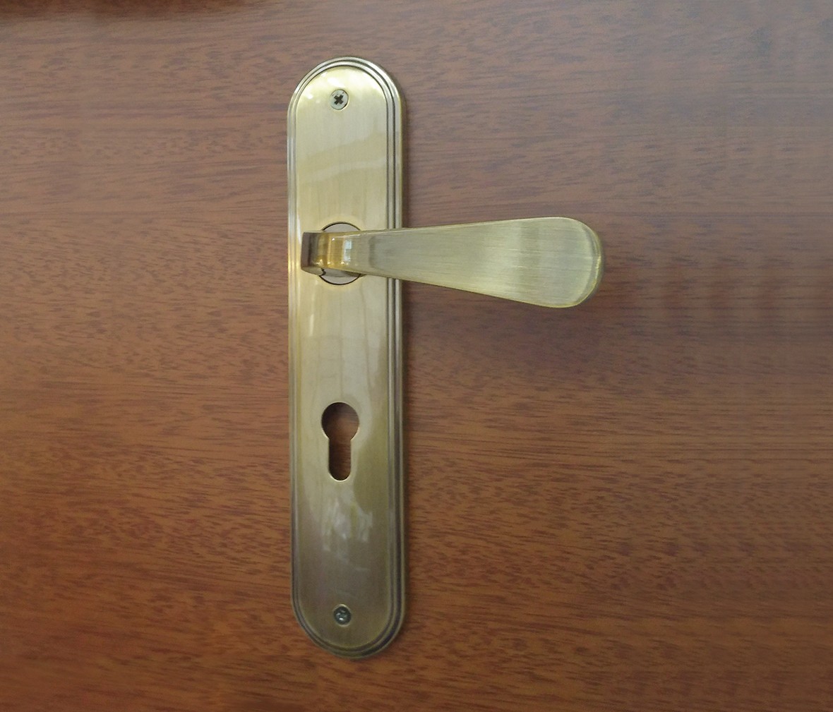 晾霸五金 米开朗72-9079AC型号门锁 锌合金材质 优质门锁 实拍