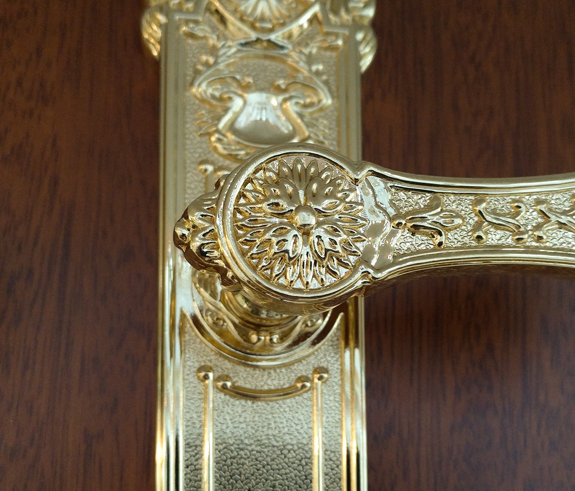 晾霸五金 米开朗8550-815KGP型号门锁 锌合金材质 优质门锁 情景 细节