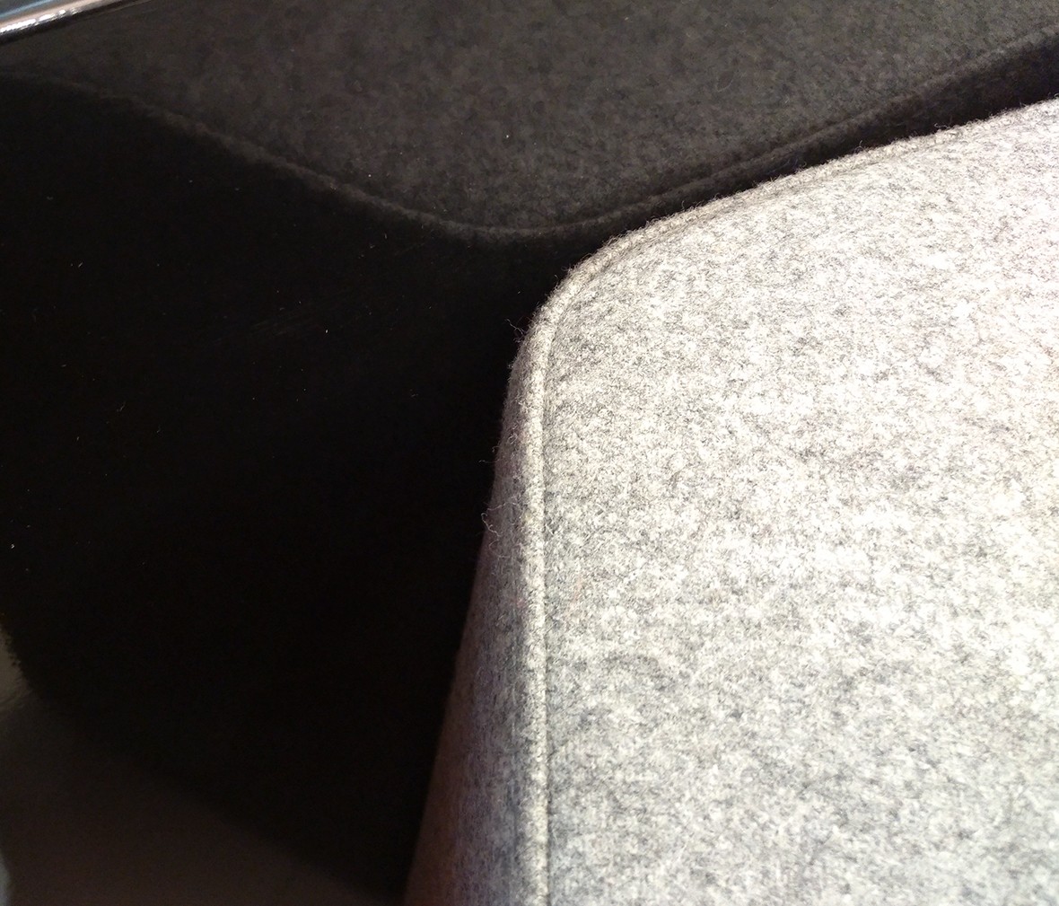 华澳 HAYZ-1型号休闲椅 现代简约布艺三人位椅子 情景细节实拍