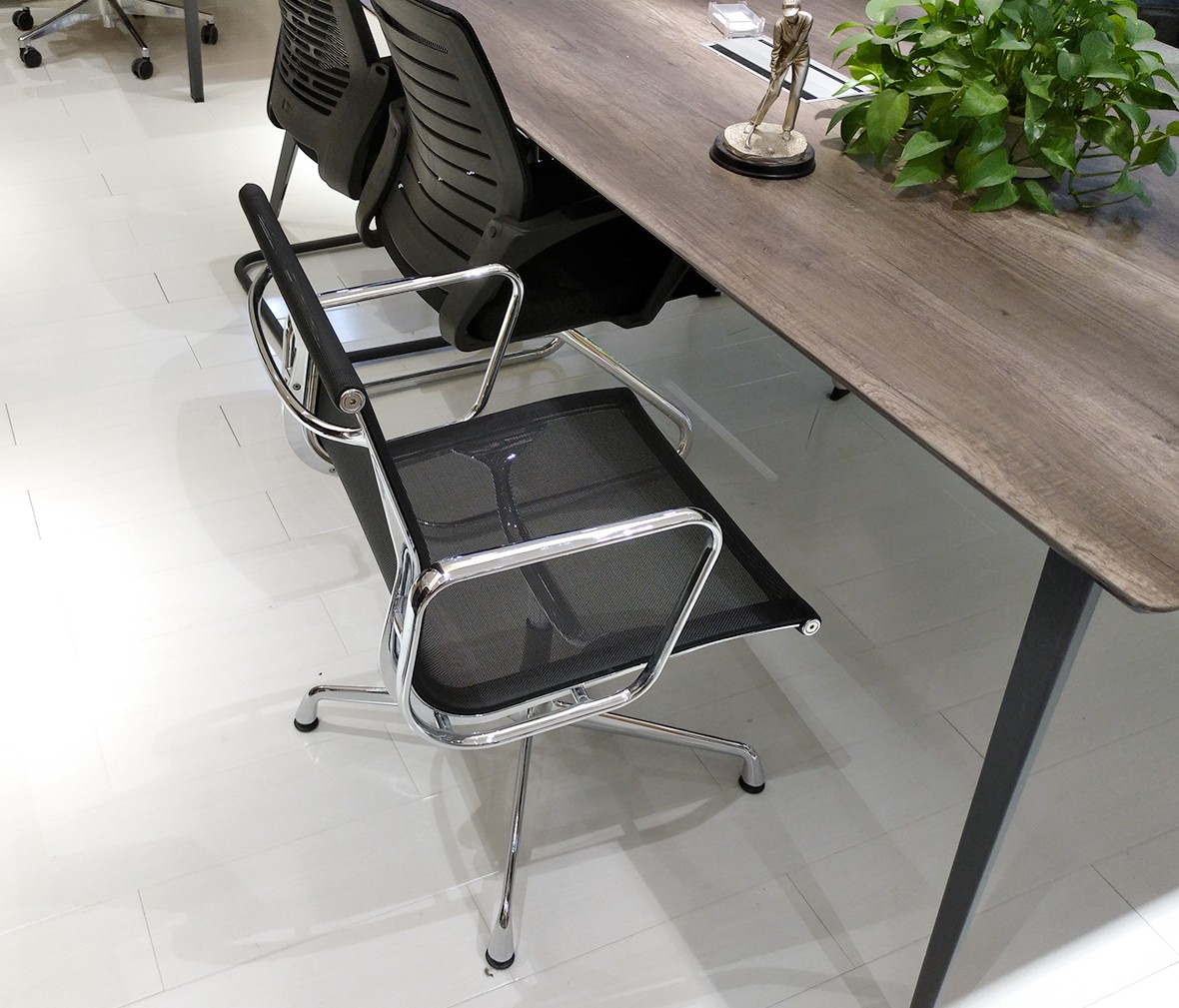 华澳 HAYZ-12型号办公椅 现代简约铝合金框架网布椅子 情景细节实拍