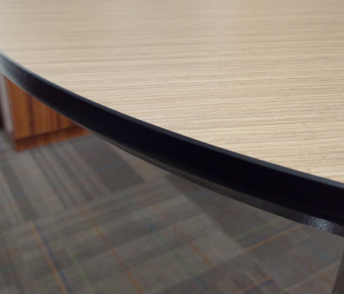 华澳 HAZZ-2型号办公桌 现代简约原木色板材办公桌商品细节