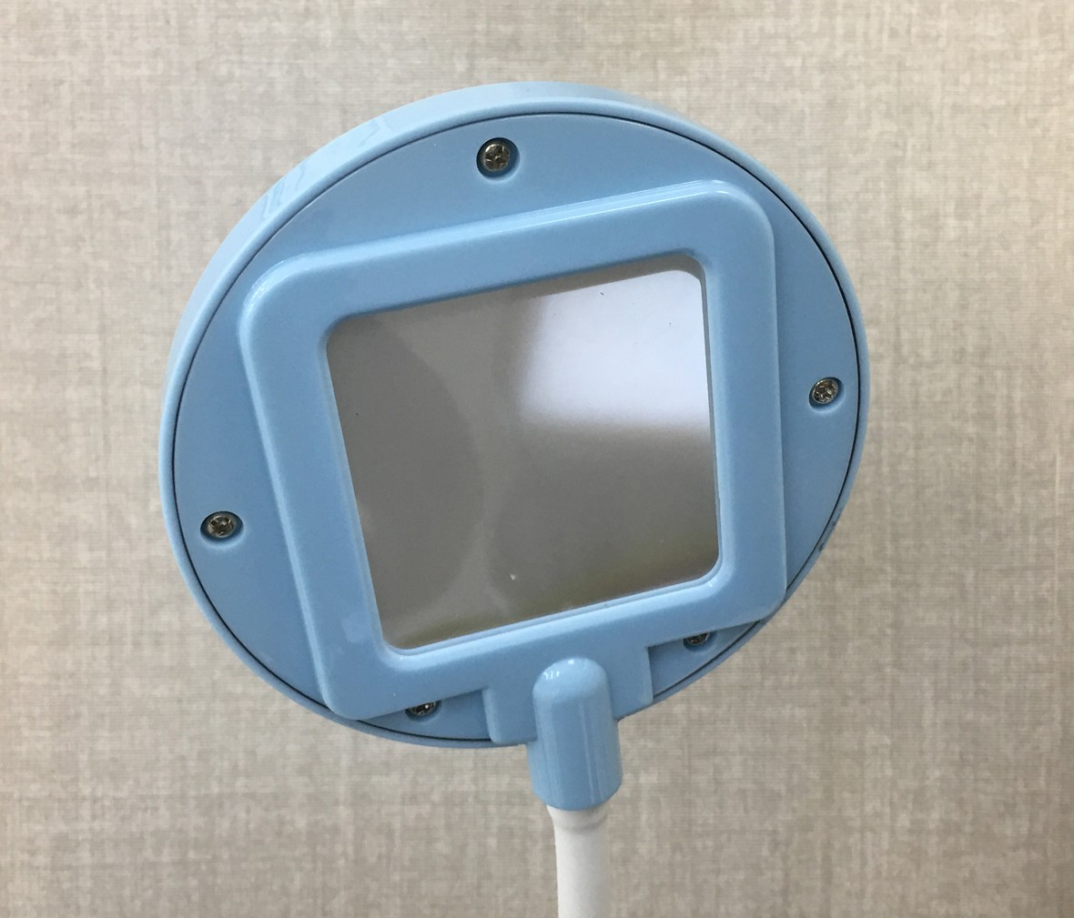 阿尼玛 LED021型号蓝色小台灯 三档调节 现代时尚 细节展示