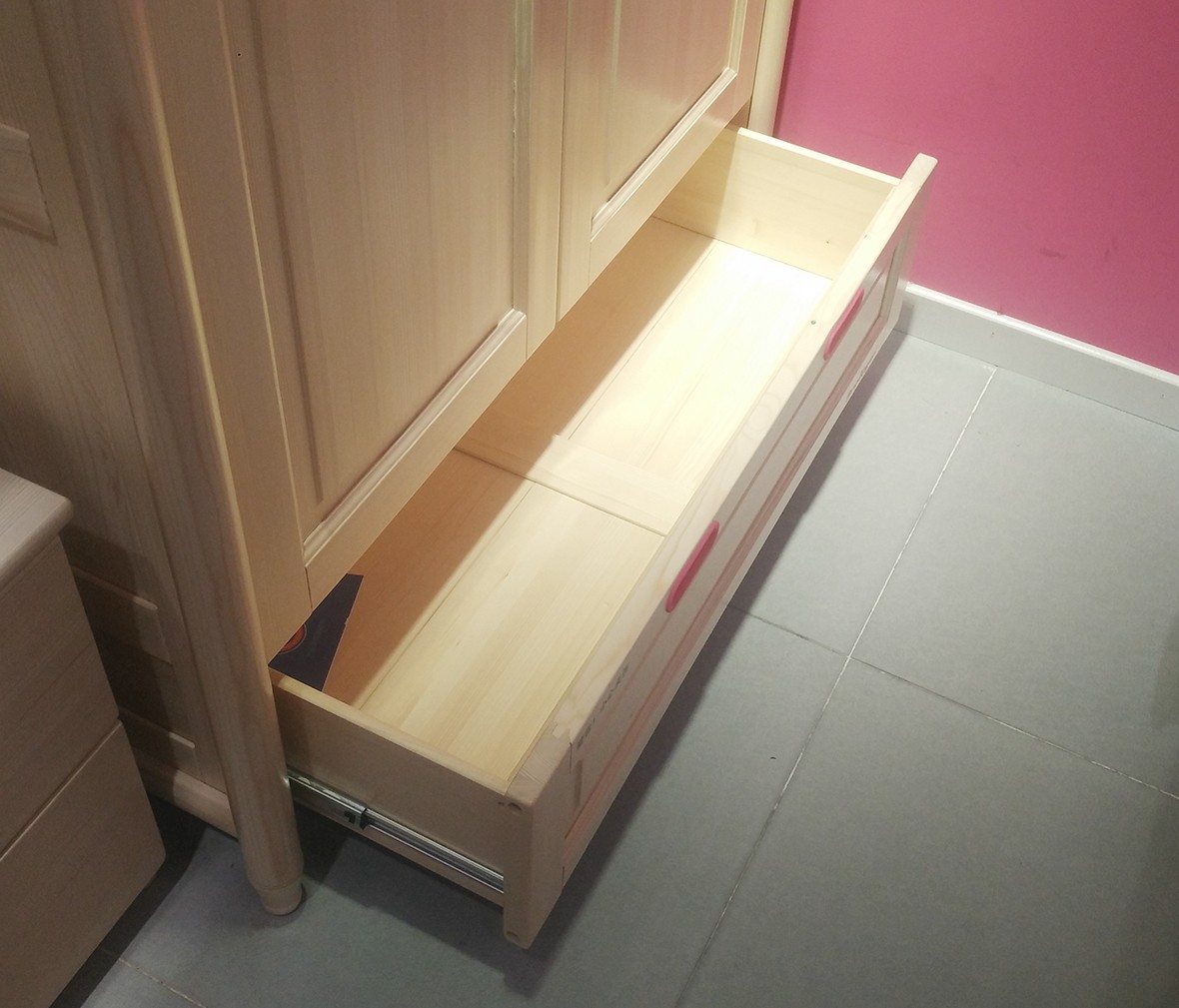 松堡王国 SP-A-G026型号衣柜 进口芬兰木材质衣柜